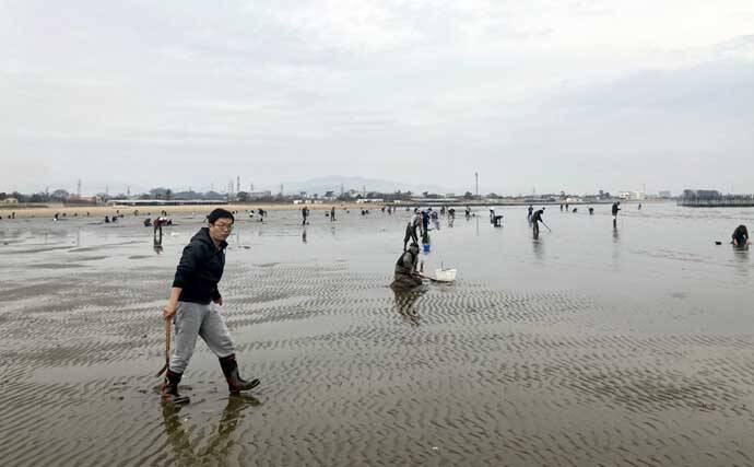 「マテ貝にハマグリにシオフキ！」御殿場海岸での潮干狩りで3種の貝の採集に成功【三重】
