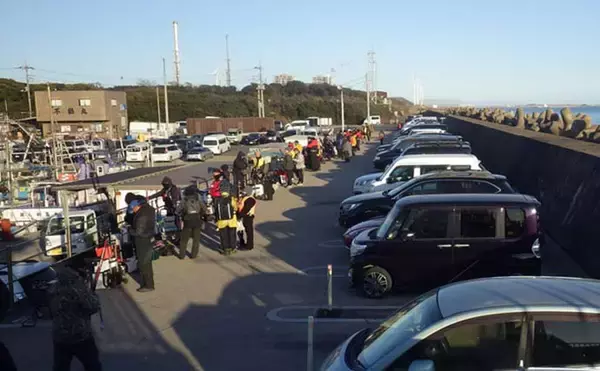 「「えっ！休日って魚を釣りにくいの？」 平日釣行の圧倒的なメリット3選」の画像