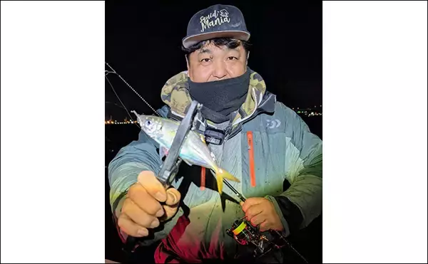 「今シーズン絶不調の伊勢湾奥アジングに挑戦【アールホリック号】満月は釣れない？」の画像