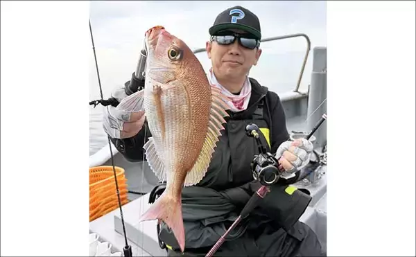 「タイラバで本命マダイが船中2桁釣果！【沖のルアー最新情報9選・三重】」の画像