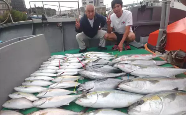 「【落とし込み釣果速報】エサ付き良好で良型ヒラマサにサワラなどでクーラー満タン！（福岡）」の画像