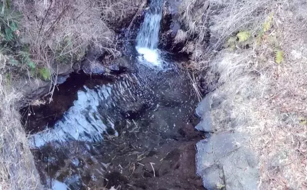 「解禁直後に訪れたい秋山川の渓流釣りポイント【山梨】入渓しやすい中流域の好場所を紹介」の画像