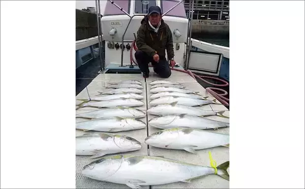 「【沖のルアー釣果速報】寒ブリジギング本格化！10kg超え筆頭にヒラマサ・マダイ乱舞（九州）」の画像