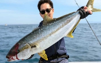 「ブリがフィーバー！」石川沖のジギングで快釣【沖釣り最新情報6選・北陸】