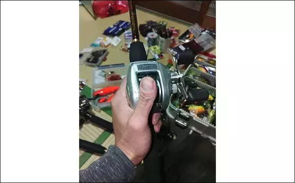 「釣りの聖地に移住して気付いたデメリット　釣りに行けない日の過ごし方に落とし穴あり？」の画像