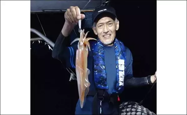 「【夜焚きイカ釣果速報】イカメタルでも100尾オーバーと絶好調（福岡）」の画像