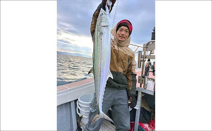 【沖釣り釣果速報】若狭沖のジギングでメタボサワラ浮上！ヒラマサ＆シーバスも交じり好気配（北陸）