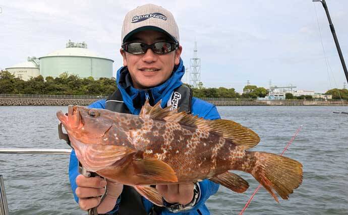 ボートシーバス釣り大会で70cm級を揃えて優勝！ヘビーウェイトのバイブレーションが的中