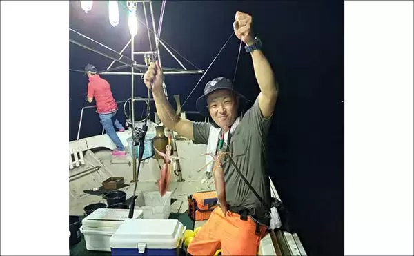 「イカメタルでも良型ヤリイカ130杯！夜焚きイカ好調キープ【船釣り釣果最新情報13選・玄界灘】」の画像