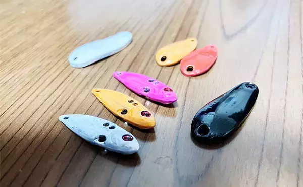 「全てダイソー製品！」 100均ルアーをマジック直塗り＆UV硬化のお手軽カスタムしてみた