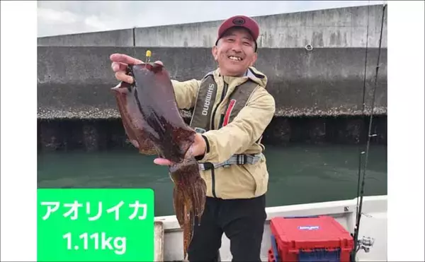 「沖のエギングで大型アオリイカが続々ヒット！【オフショアルアー釣果速報7選・三重】」の画像