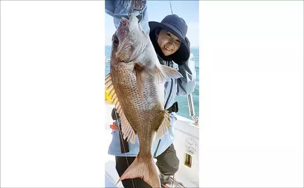「沖のエギングで大型アオリイカが続々ヒット！【オフショアルアー釣果速報7選・三重】」の画像