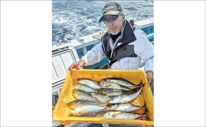 42cm頭に良型イサキ釣る人32匹！大山沖イサキ釣り加速中【船釣り最新情報10選・愛知】