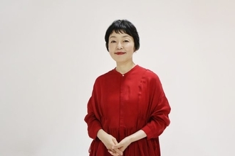 小林聡美、名作ドラマ「岸辺のアルバム」　舞台化は「今の時代も共感できる」【インタビュー】