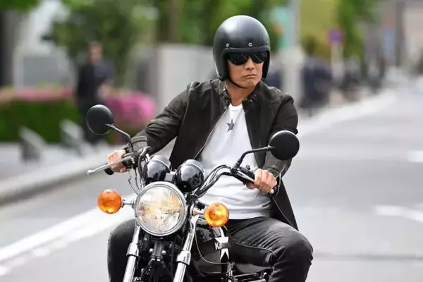 「GTO」50代の“鬼塚”反町隆史が「いい味出してる」 「オープニングが平成過ぎてエモい」「当時の映像が最高」