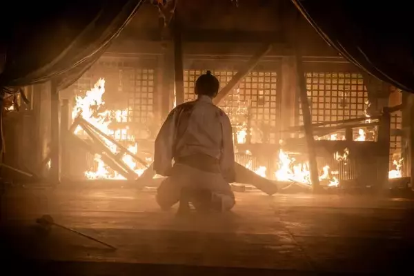 「八津弘幸　「豊臣兄弟！」本能寺の変は「僕と小栗旬さんの思いを込めた」脚本家が語る舞台裏【大河ドラマ「豊臣兄弟！」インタビュー】」の画像