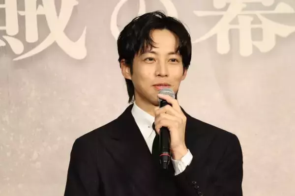 「松坂桃李、主演大河ドラマの豪華共演者に「興奮と安心が同時に押し寄せてきている」2027年大河ドラマ「逆賊の幕臣」出演者発表」の画像