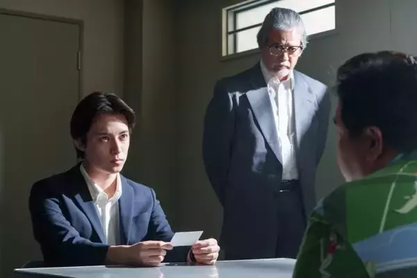 「「コーチ」「向井さん（唐沢寿明）のあの静かな迫力は癖になる」「刑事ドラマでコーチ？って思ったけど、なるほどだった」」の画像