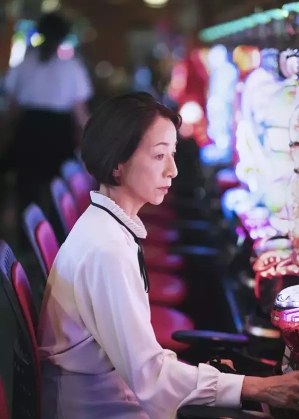 「原田美枝子、松田美由紀監督「映像のワンカットワンカットを体感してもらいたいと思います」「たくさんの謎がある映画なので、ぜひそれを解読してください」『カラノウツワ』【インタビュー】」の画像