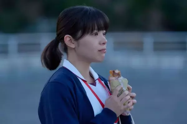 「岸井ゆきの「『死』をポジティブに捉えることで、人生を前向きに考えられる」患者の最期をみとる看護師役を通して芽生えた死生観「お別れホスピタル２」【インタビュー】」の画像