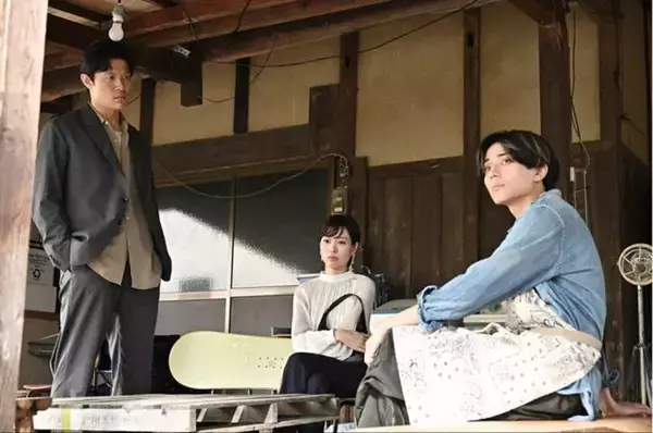 「リブート」「画面に鈴木亮平がいっぱいの神回だった」「一香『あなたが2人いたら混乱が起きる』って、視聴者はすでに混乱している」