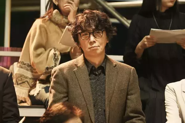 「ユースケ・サンタマリア「クイズ番組が題材のミステリーが面白そうだなと」傑作ミステリー小説の映画化で好演『君のクイズ』【インタビュー】」の画像