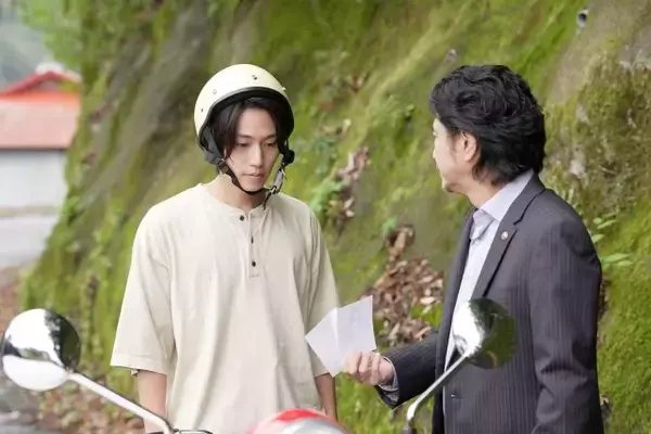 「「ひと夏の共犯者」“巧巳”橋本将生と“眞希”恒松祐里は「切ない両思い」 「キス未遂からのハグシーンが美しかった」」の画像