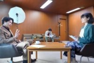 「スクープのたまご」日向子の背後を追う“謎の男”が登場 「事件の概要が見えて面白くなってきた」