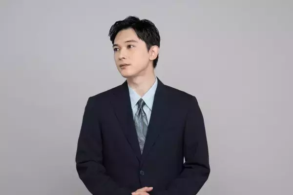 「吉沢亮「英語のせりふに苦戦中です（笑）」主人公夫婦と関係を深める英語教師・錦織友一役で出演　連続テレビ小説「ばけばけ」【インタビュー】」の画像