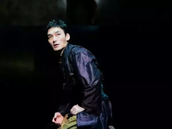 「草なぎ剛「一緒に深く感じ合いましょう」 主演舞台「シッダールタ」が開幕」の画像