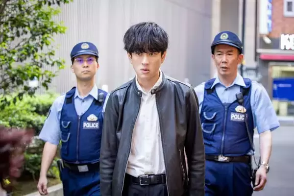 「横山裕「人間ドラマが色濃く描かれていて、物語に一気に引き込まれる」　関水渚「横山さんが演じる磯貝さんとの掛け合いの面白さを楽しんで」　水ドラ★イレブン「今夜もシリアルキラーと待ち合わせ」【インタビュー】」の画像