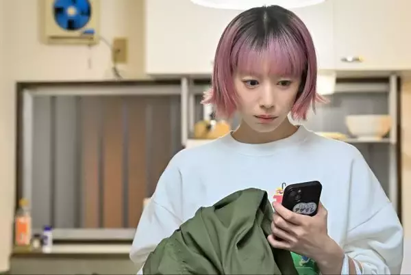 「「じゃあつく」“ミナト”青木柚の衝撃発言に「扱いが難しい」の声 「“勝男”竹内涼真が便器に挟まれる姿がシュール過ぎて爆笑」」の画像