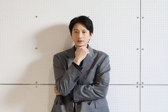 向井理、演出家・倉持裕と再びタッグ　6人で描き出す会話劇に「戻ってきたな。こういうことがやりたかった」　M＆Oplaysプロデュース「ブランク」【インタビュー】