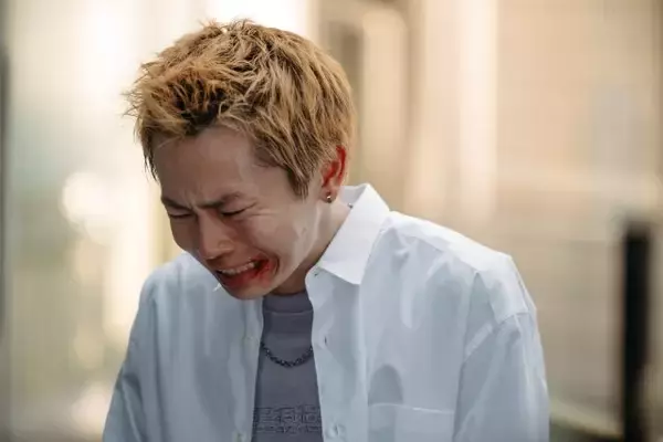 「林裕太「北村匠海さんや綾野剛さんとのつながりを感じました」期待の若手俳優が先輩2人と作り上げた迫真のサスペンス『愚か者の身分』【インタビュー】」の画像