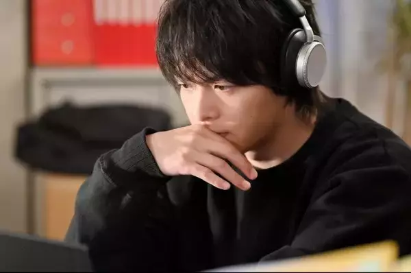 「DREAM STAGE」“吾妻”中村倫也の船のシーンは「笑った」 「竹原ピストルがカッコいい」「NAZEの曲もパフォも好き」   ＜本文＞ 　中村倫也が主演するドラマ「DREAM STAGE」（TBS系）の第5話が、13日に放送された。（※以下、ネタバレを含みます）  　本作は、K-POPの世界を舞台に、“元”天才音楽プロデューサーの吾妻潤（中村）が、落ちこぼれボーイズグループ「NAZE」（ネイズ）と出会い、夢に向かって踏み出していく姿を描くK-POP版“スポ根”ドラマ。  　NAZEのデビュー日が2月