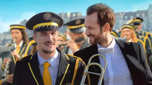 「エマニュエル・クールコル監督「社会的な環境や文化的な背景が違っても、音楽を通して通じ合える領域があるのです」『ファンファーレ！ふたつの音』【インタビュー】」の画像