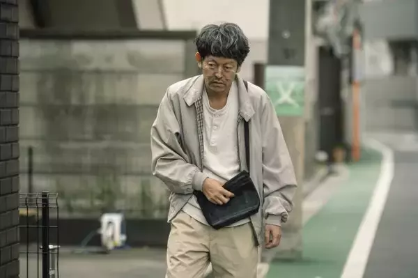 「「田鎖ブラザーズ」“小池”岸谷五朗や“晴子”井川遥に疑惑の声 「あやしい人が多過ぎる」「犯人は海外に行っていた人物か」」の画像