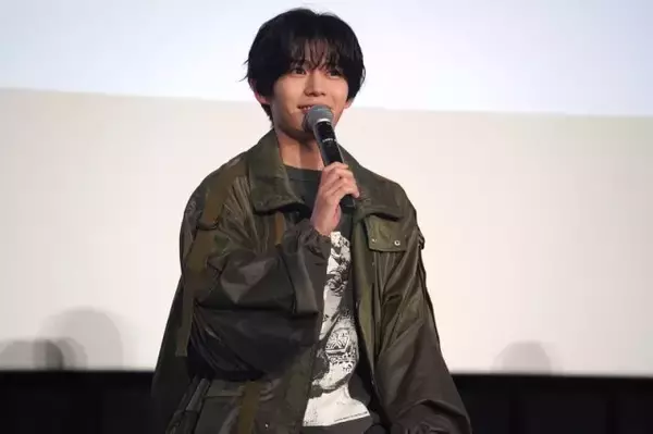 「長尾謙杜＆山田杏奈がW主演　映画『恋に至る病』大ヒット御礼舞台挨拶」の画像