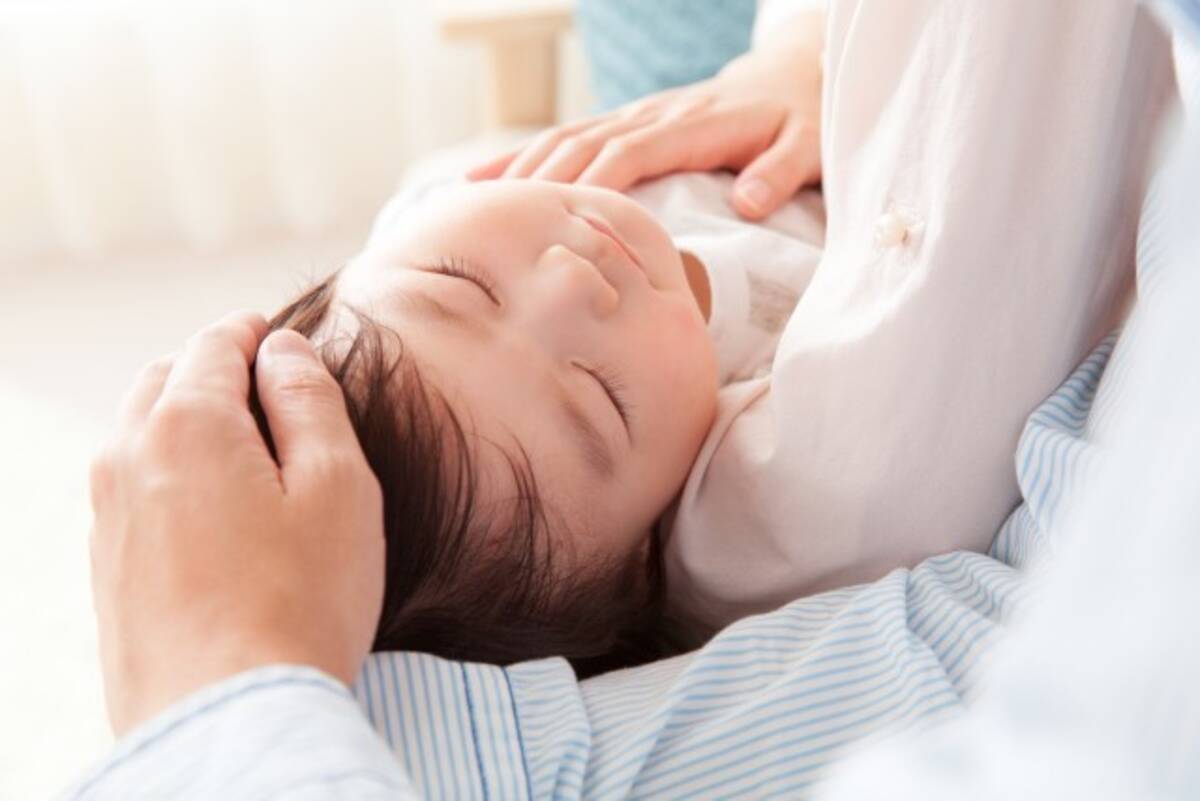 寝かしつけ は背中トントンがいちばん有効 現役保育士てぃ先生に聞いた 保育園実践テクニック 18年1月6日 エキサイトニュース