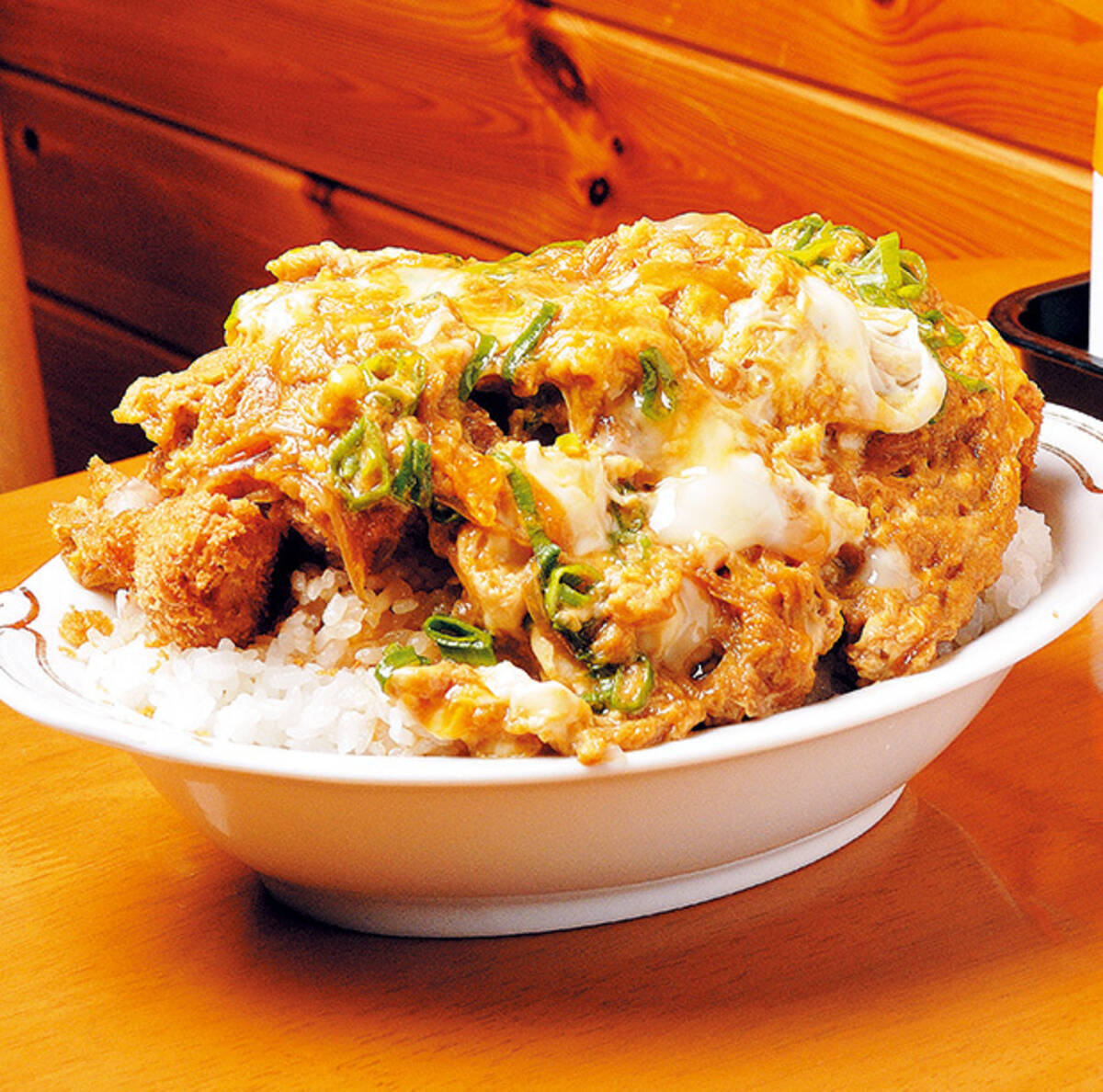 破格の メガ盛りカツ丼 大集合 関西の厳選14店 14年11月11日 エキサイトニュース