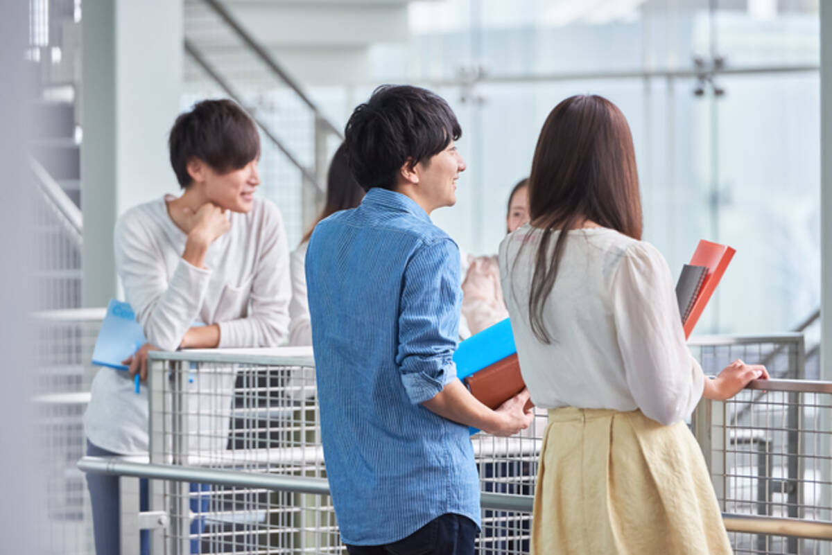 浮気の可能性あり 彼氏の女友達 要注意な4タイプと対策 19年8月31日 エキサイトニュース