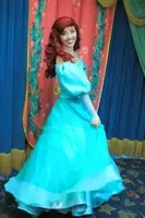 ここが夢のビーチ ディズニー 6人のプリンセスたちが水着でキャッキャウフフしている海外コスプレセッション 16年7月26日 エキサイトニュース