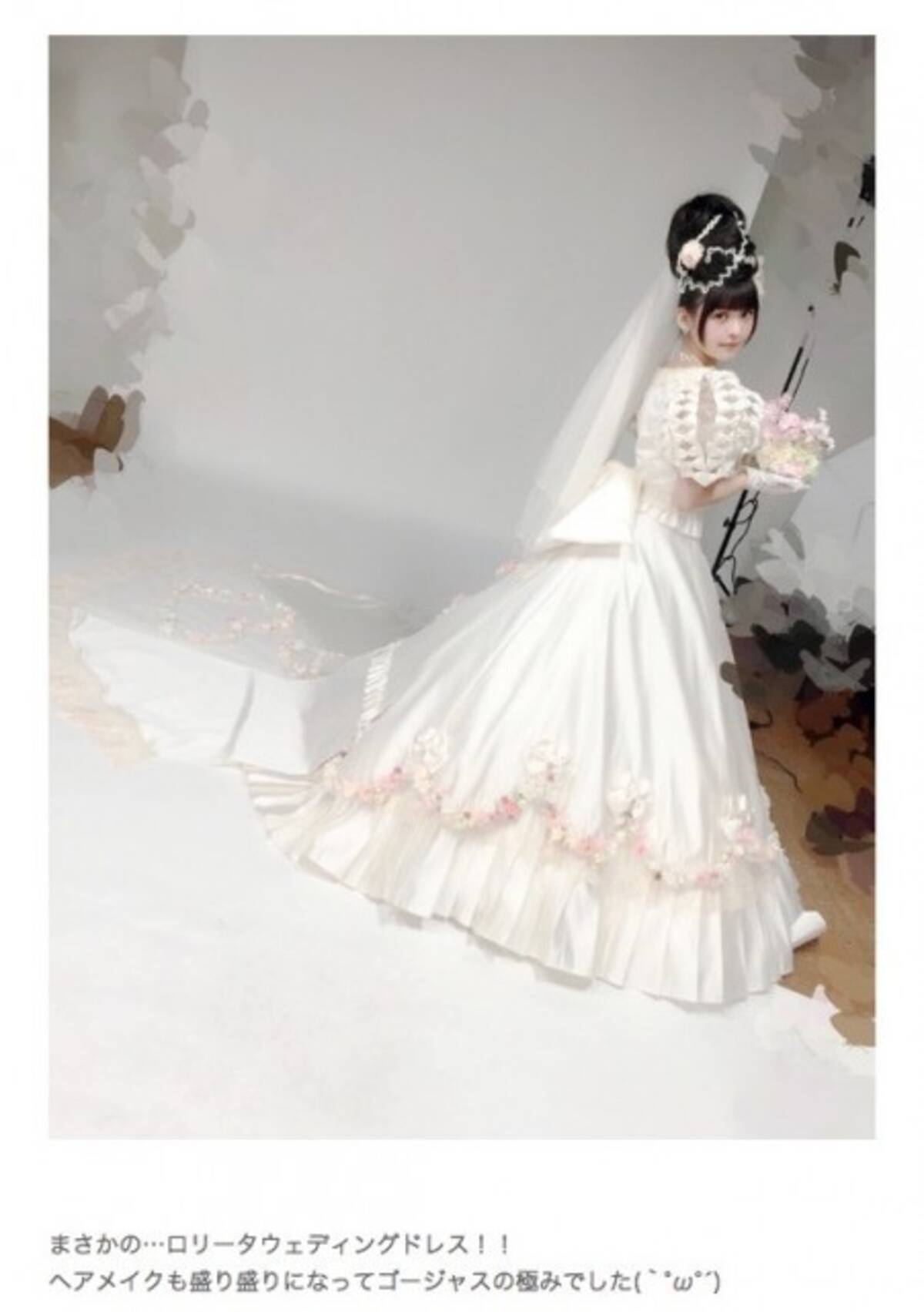 声優 上坂すみれ 美しいウェディングドレス姿を披露 前日にはヤバイ顔をとらえた衝撃写真も 16年8月27日 エキサイトニュース