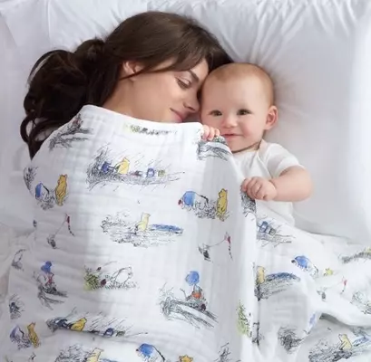 ミッキーマウス柄が遂に登場 Aden Anais エイデンアンドアネイ ディズニーベビーコレクション新作 18年8月25日 エキサイトニュース