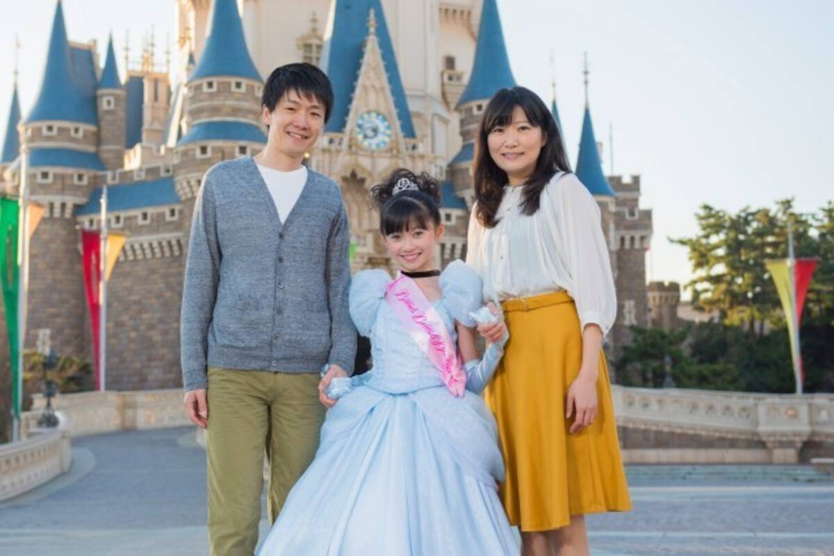 ディズニー速報 Tdlでプリンセスになれる ビビディ バビディ ブティック 4 21オープン 専属カメラマンが家族写真を撮るプラン フォトスタジオも 17年2月日 エキサイトニュース