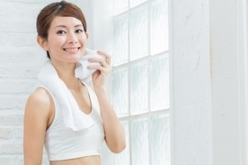 足に何か刺さった場合の応急処置と病院を受診するなら何科がいい 17年8月14日 エキサイトニュース