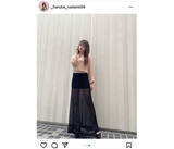 「NMB48・貞野遥香、シースルースカートから美脚チラリ」の画像1