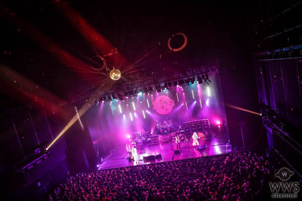筋肉少女帯、新アルバム『LOVE』を携えた東名阪ツアーが派手に開幕！