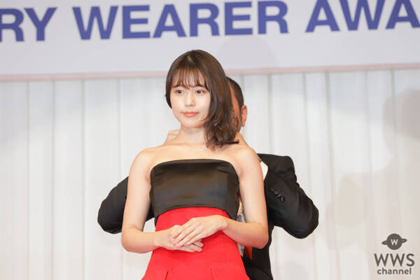女優・有村架純が「第31回日本ジュエリーベストドレッサー賞」20代部門を受賞！