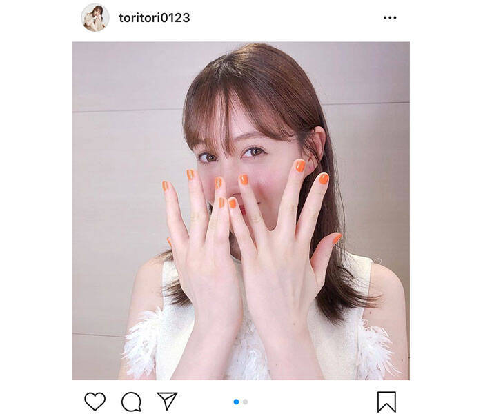 トリンドル玲奈 オレンジのネイルで現場復帰を報告 久々トリちゃん癒される お仕事頑張ってください 年6月4日 エキサイトニュース